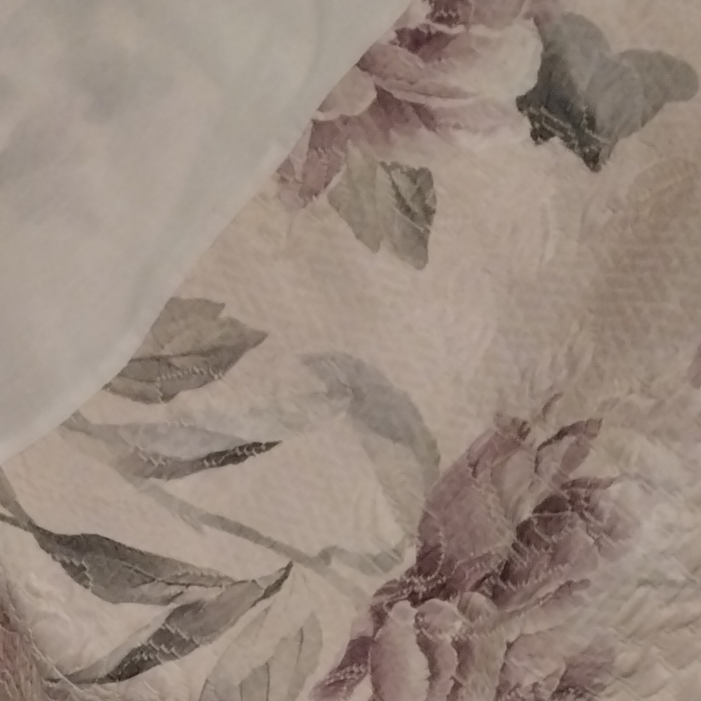 Westpoint Stevens Queen Bedskirt